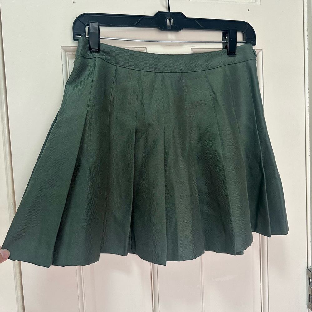 Forever 21 Green Pleated Mini Skirt Sz M